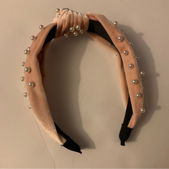 5 for 20 Nordstrom light pink velour pearl studded top knot headband - Picture 4 of 5
